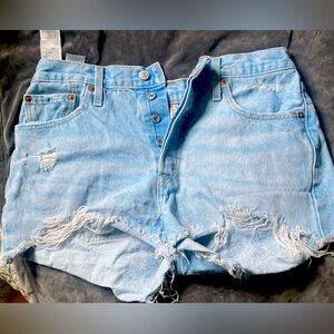 Levi’s cutoffs